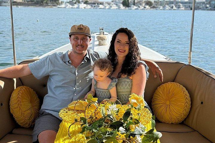 Newport Beach Self Captain Duffy Boot mieten