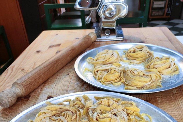 ビーガンの心を込めた伝統的なトスカーナのパスタ