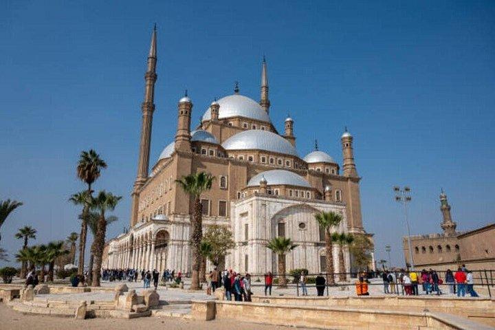 イスラムカイロのプライベート終日ツアーと歴史的な