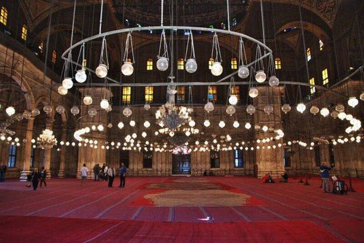 イスラムカイロのプライベート終日ツアーと歴史的な