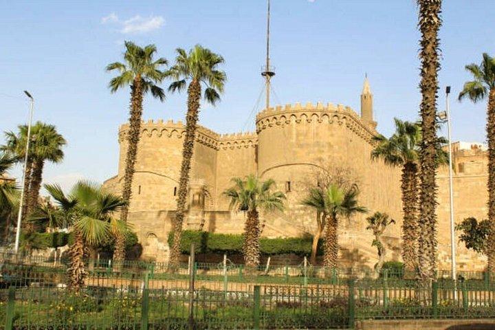 イスラムカイロのプライベート終日ツアーと歴史的な