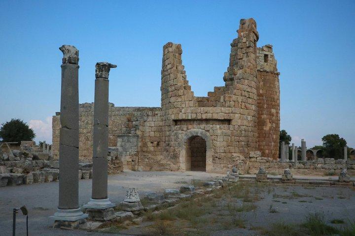 Perge, Aspendos, Cidades Antigas do Side e Excursão por Cataratas