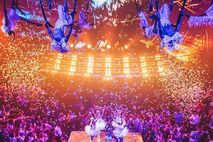 Tickets to Coco Bongo