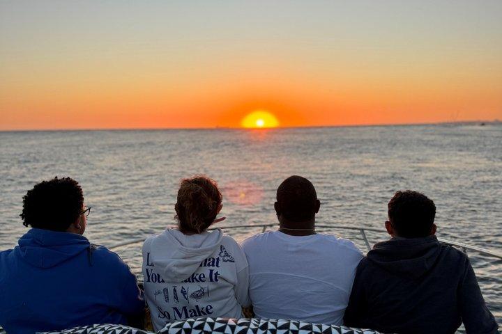Porto : Privécruise over de Douro-rivier met 6 bruggen, zonsondergang en drankje