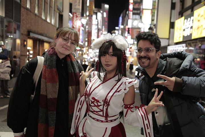 Shinjuku Bar Walk 3 Stops with Unlimited Drinks at the Second Bar