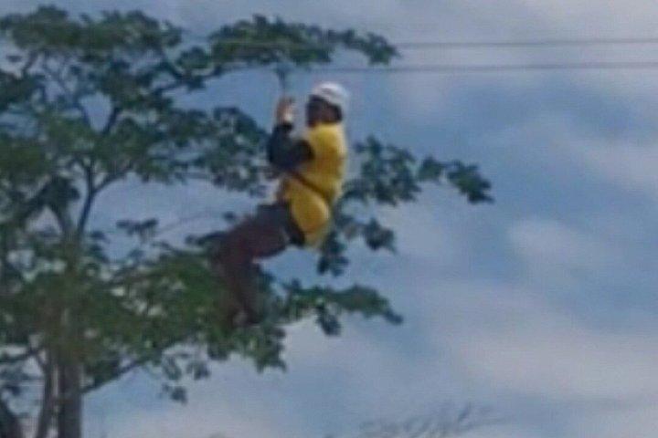 プライベートトリプルアクションパックス（ATV、ZIPLINE、ブルーホール）Ochiより