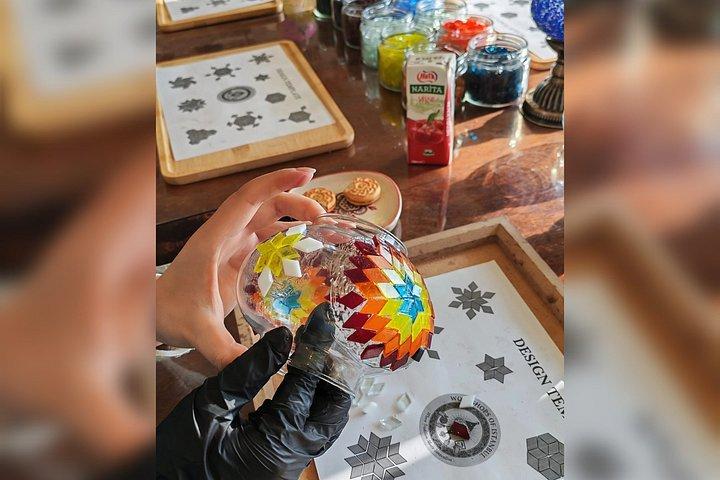 イスタンブール モザイクランプ工房 眺め付き、お菓子付き、サプライズギフト付き