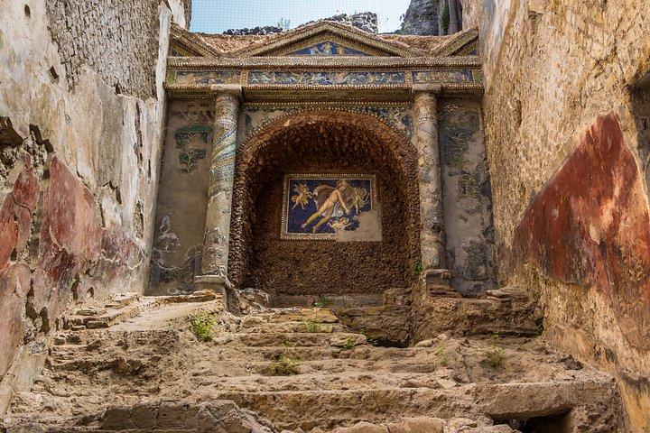 ローマから高速列車でポンペイへの終日延長旅行