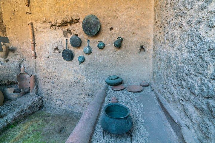 ローマから高速列車でポンペイへの終日延長旅行