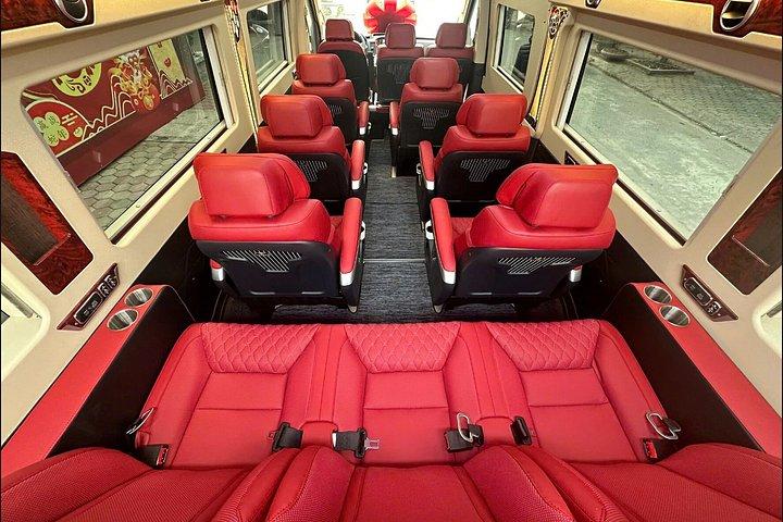 ノイバイ空港またはハノイまたはニンビンへのリムジンバスハロン