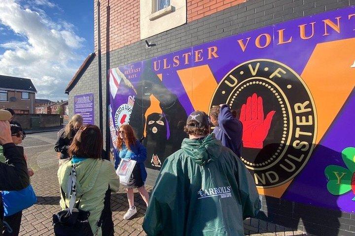 Visita guiada privada à Belfast da época do conflito.