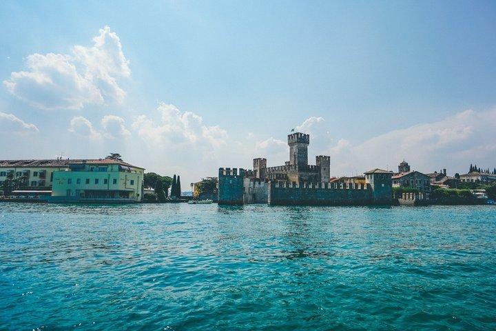 ヴェローナからガルダ・ラツィオ湖とシルミオーネへの日帰り旅行