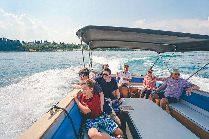 ヴェローナからガルダ・ラツィオ湖とシルミオーネへの日帰り旅行