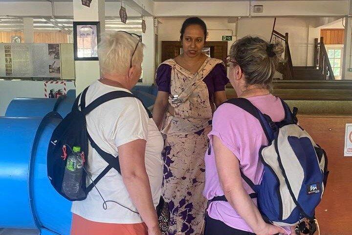 Privé Kandy Tuk Tuk Tour met lokale Gids - Door Kandy Ceylonis