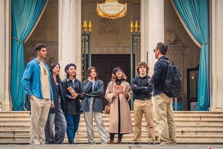 Private 2 - Hour Venice Walking Tour: Explore a cidade com um Guia