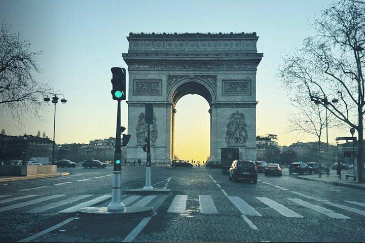 ディズニーランド・パリへの送迎（シャルル・ド・ゴール空港、オルリー空港、パリ・セダン）