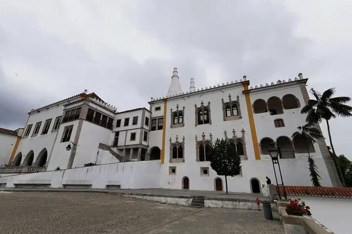 ケルス宮殿、ビエステル宮殿（シントラ）、ロカ岬を巡るプライベートツアー