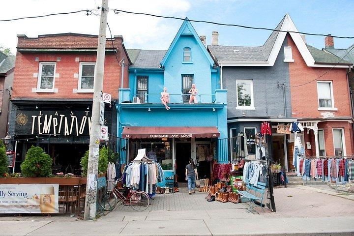 Best of Toronto: Bus Tour, Tasting & Cruise