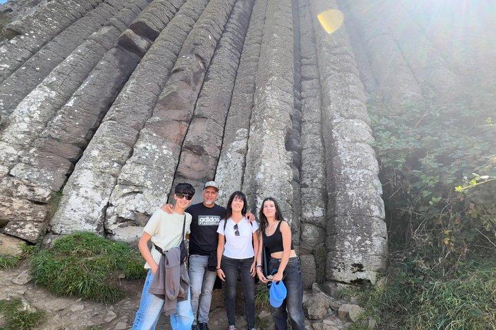 Giant's Causeway-Tour ab Belfast auf Spanisch
