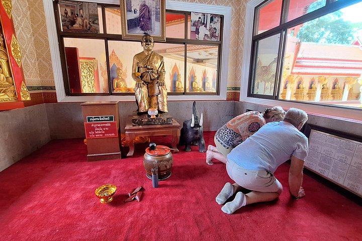 カオラックプラヤ・ナカラック・バーンリアン・バーントーン発3寺院ツアー