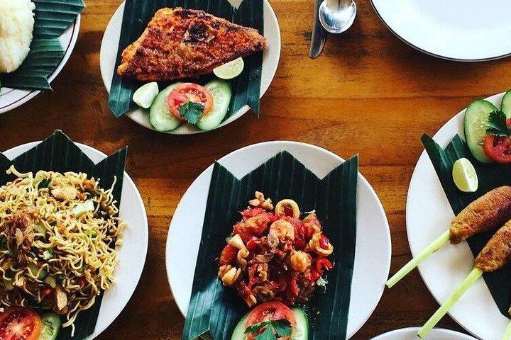 Uluwatu Balinese Cooking Class & Market Tour with Free Pick Up