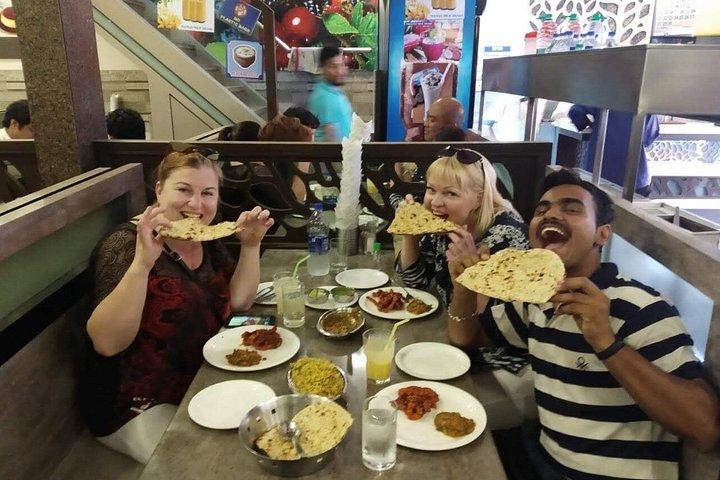 Experimente el tour de medio día de Bollywood con comida