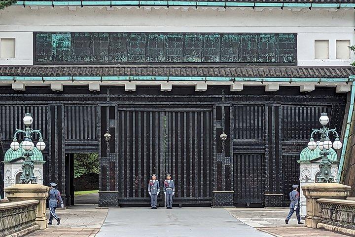 Tokyo Private Walking Tour with Licensed Guide – VIP Experience