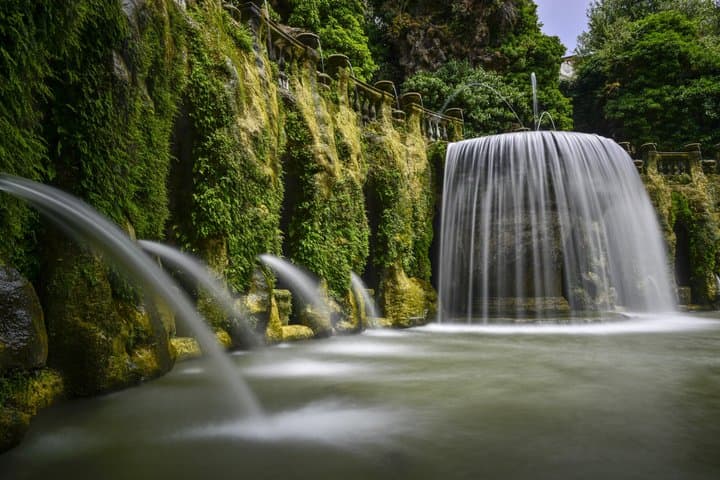 Day Trip from Rome by Rail: UNESCO Fountains, Gardens & Villas