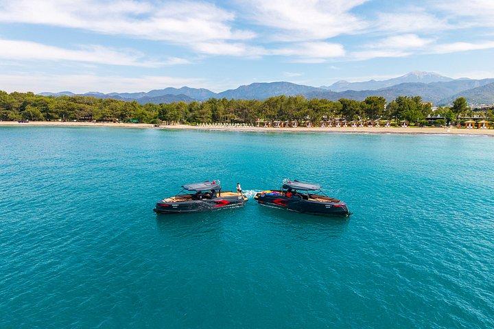 ラプターパワーボート付きプライベートオルデニズ旅行
