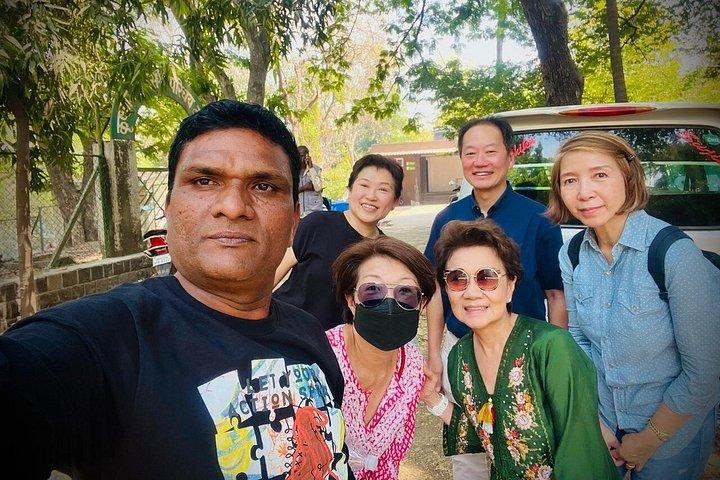 ムンバイSGNP：カンヘリ洞窟、タイガーサファリ＆ジャイナ寺院