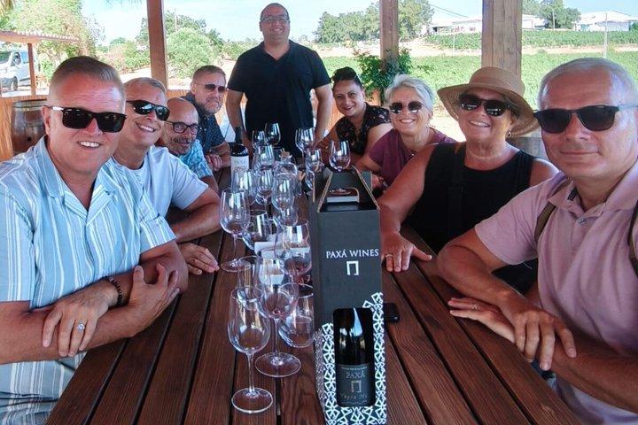 Visite privée des vins d'Algarve : 2 vignobles, dégustations et tapas