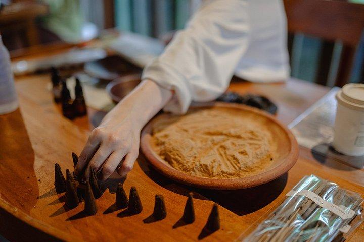 ウブドお香クラス（観光・送迎付き）