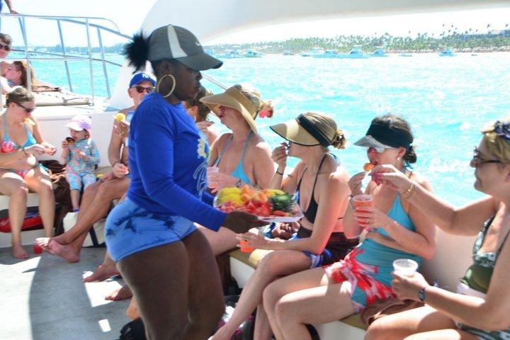 Private Catamaran Booze Cruise & Snorkeling