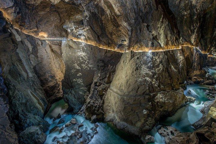Groepsreis naar Skocjan grotten vanuit Koper