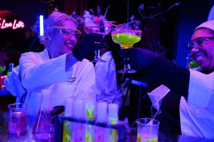 ATLのバイラル酔いどれラボ体験 with Live DJ