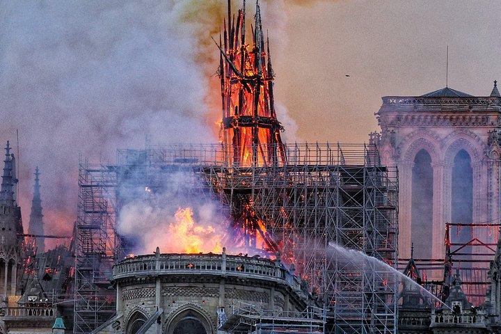 Private oder halbprivate Notre Dame Reborn Inside Tour