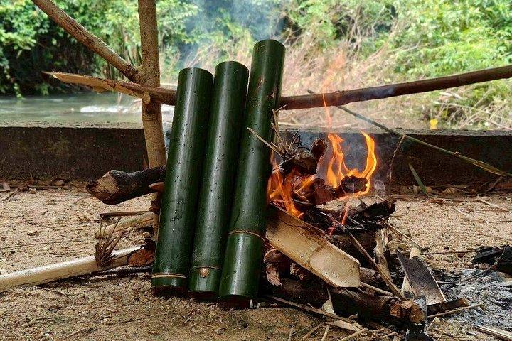 カオラック発、クックカク寺院ツアーで竹料理ラフティング