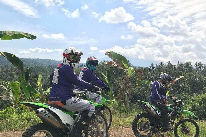 バリ・ダートバイクアドベンチャープライベートツアー