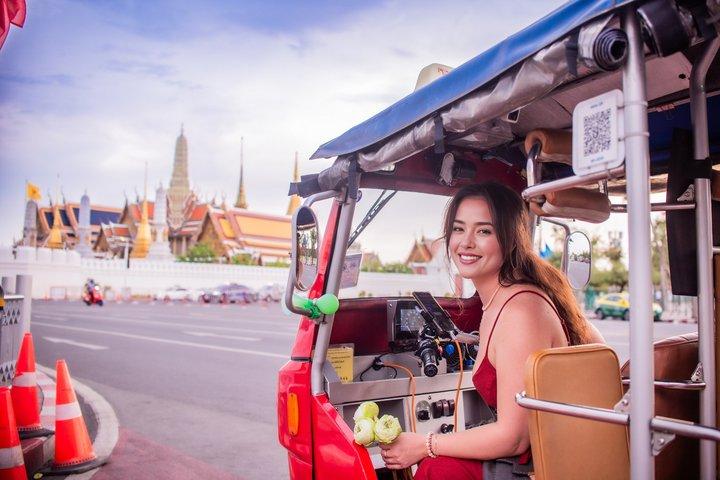 Grand Palace , Wat Pho Halve dag met Ev Tuk tuk ophalen & Adm Fee