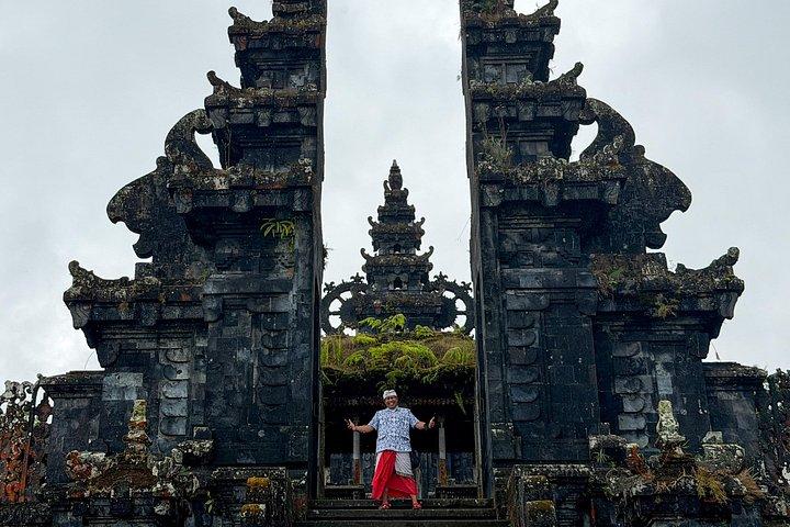 オールインクルーシブ：ブサキ寺院＆古代村体験