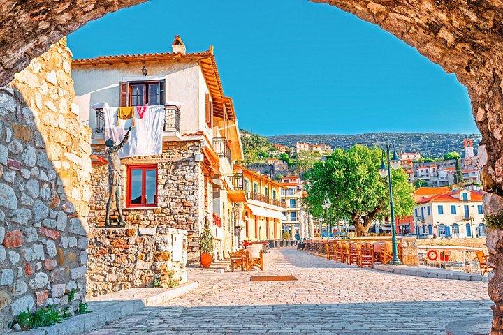 3days: Athens Corinth, Delphi, monasteries, cave, 300 battlefield