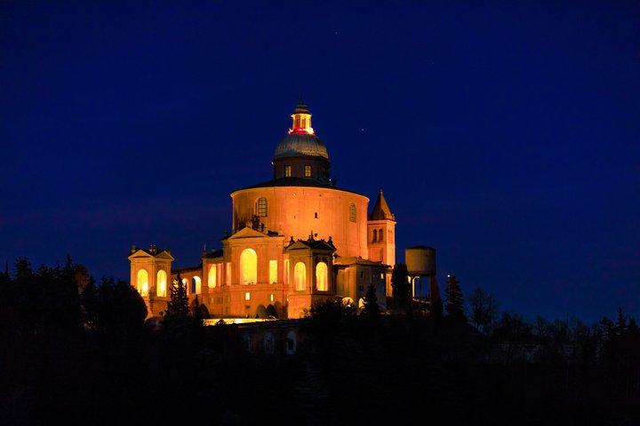 Visite privée nocturne de Bologne