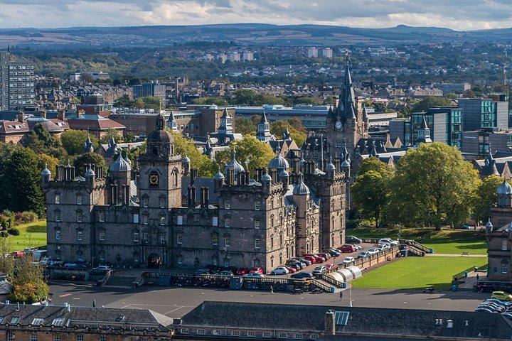 Self-Guided Edinburgh’s Old Town Walking Audio Tour