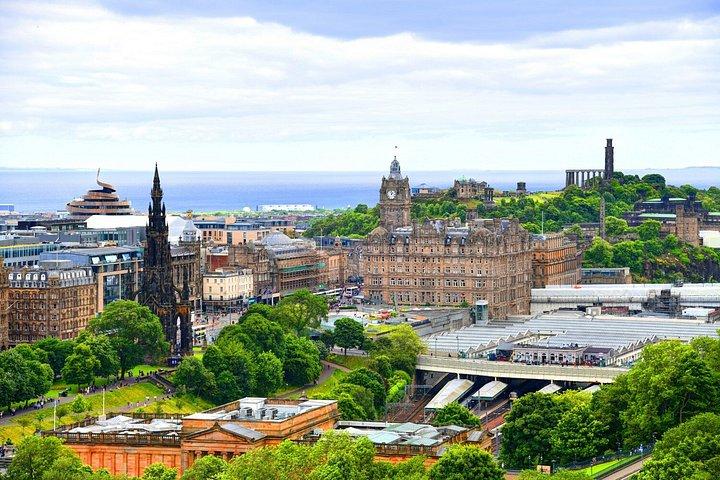 Self-Guided Edinburgh’s Old Town Walking Audio Tour