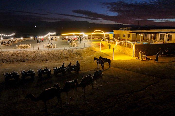 Désert d'Agafay : Dîner + Spectacle avec Quad Bike & Sunset Camel Ride
