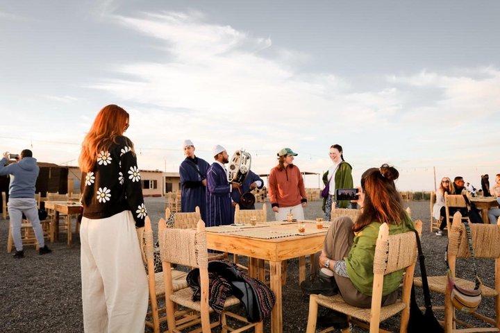 AGAFAY DESERT: ディナー、キャメル ライド、ベルベル キャンプ、サンセット