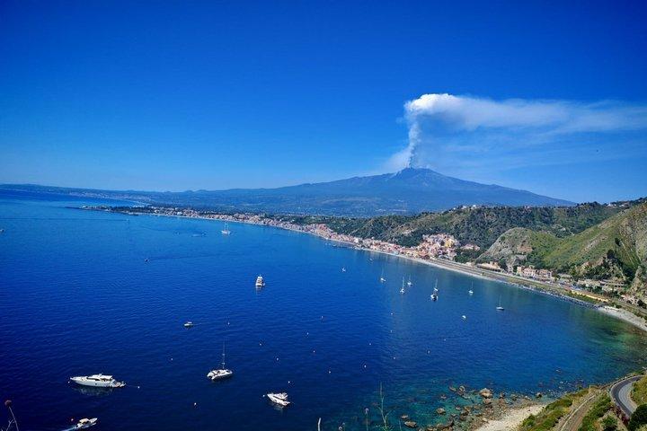 PRIVATAUSFLUG vom CATANIA-Kreuzfahrthafen oder der Stadt nach TAORMINA und CASTELMOLA