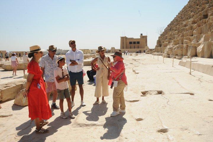 Visite privée du Grand Musée égyptien, des pyramides de Gizeh et du Sphinx
