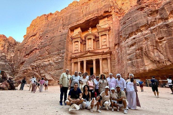 Petra e Wadi Rum Desert and Heritage Day Tour saindo de Amã
