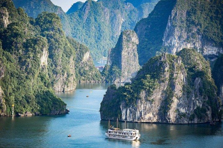 BEST UNIQUE 3 - Crociera di un giorno nella baia di Halong, Lan Ha e Cat Ba Island